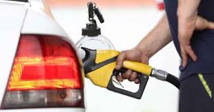   Preço médio da gasolina nos postos aumenta pela 13ª semana seguida